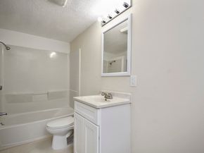 390 Parker St, Gardner MA 01440