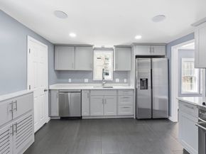 26 Buttrick Ave, Fitchburg MA 01420