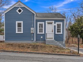 26 Buttrick Ave, Fitchburg MA 01420