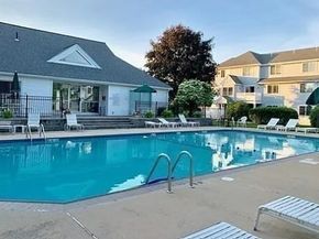 360 Littleton Road D8, Chelmsford MA 01824