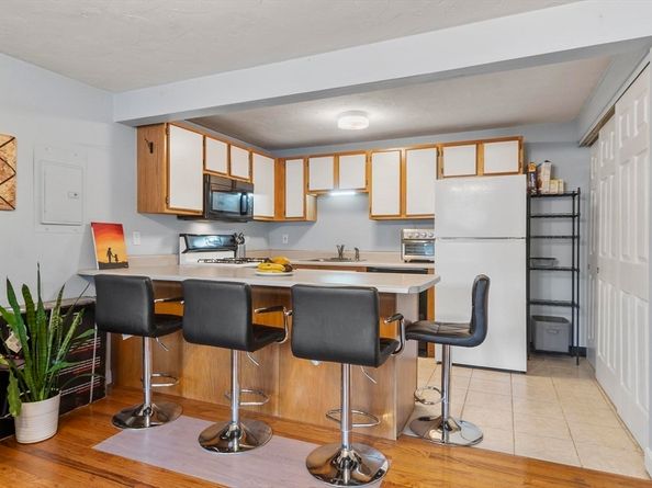 360 Littleton Road D8, Chelmsford MA 01824