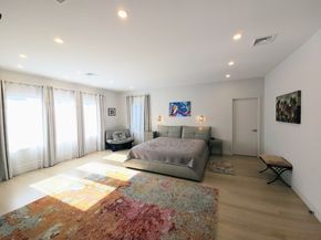 82 Sharpe Rd, Newton MA 02459