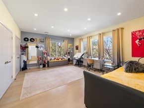 82 Sharpe Rd, Newton MA 02459