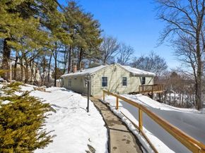 43 Woodside Ln, Arlington MA 02474