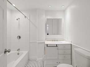 90 Quincy Shore Dr 721, Quincy MA 02171