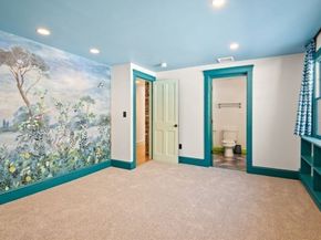 2 Spingler Dr, Hamilton MA 01982