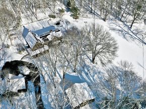 2 Spingler Dr, Hamilton MA 01982