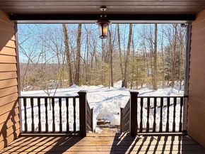 6 Laurelwood Dr, Oxford MA 01537