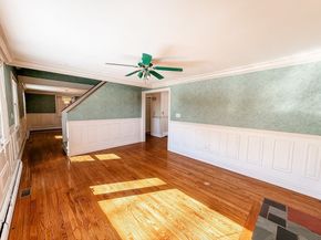 6 Laurelwood Dr, Oxford MA 01537