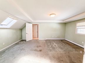 6 Laurelwood Dr, Oxford MA 01537