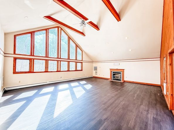 6 Laurelwood Dr, Oxford MA 01537