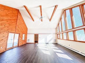 6 Laurelwood Dr, Oxford MA 01537