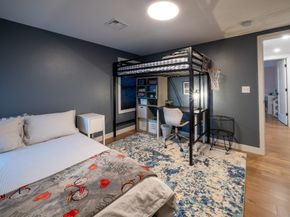 6 Nut Island Ave, Quincy MA 02169