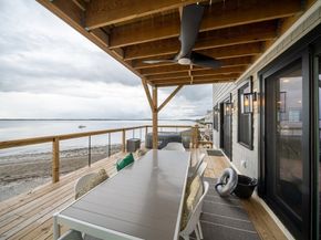 6 Nut Island Ave, Quincy MA 02169