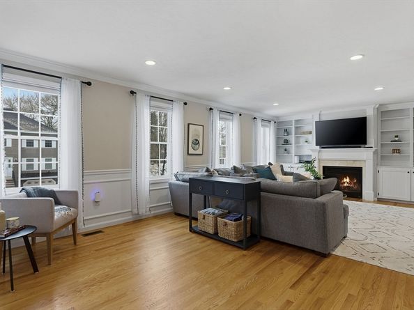 41 Glenvale Ave, Billerica MA 01821