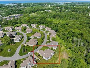 31 Chittenden Ln 31, Cohasset MA 02025