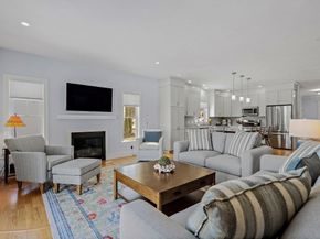 6 Chickadee Way 23, Upton MA 01568