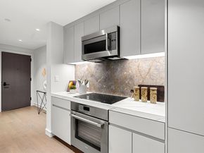 55 Lagrange St 1901, Boston MA 02116