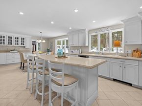 57 Brierbrook St, Milton MA 02186