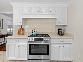 57 Brierbrook St, Milton MA 02186