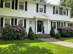 57 Brierbrook St, Milton MA 02186