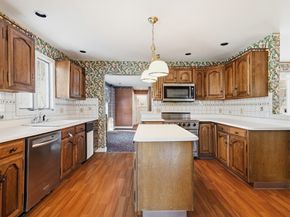 88 Patricia Dr, Milton MA 02186