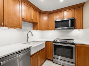 155 George Washington Blvd 210, Hull MA 02045