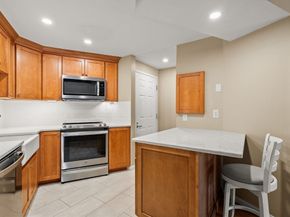 155 George Washington Blvd 210, Hull MA 02045