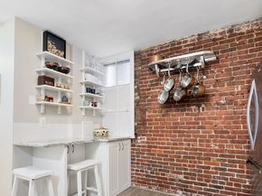 37 Grove St 2, Boston MA 02114