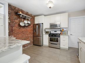 37 Grove St 2, Boston MA 02114