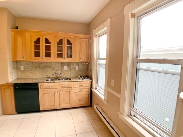 194 Boylston St, Boston MA 02130