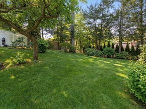 133 Oak Hill St, Newton MA 02459