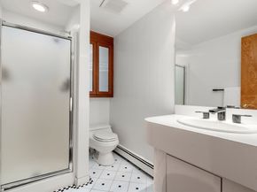 133 Oak Hill St, Newton MA 02459