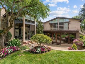 133 Oak Hill St, Newton MA 02459