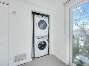 100 Anderer Ln 2, Boston MA 02132