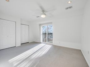 100 Anderer Ln 2, Boston MA 02132
