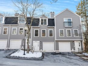 100 Anderer Ln 2, Boston MA 02132