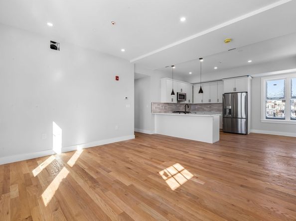 1088 Saratoga 4, Boston MA 02128