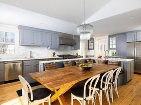 18 Moffat Road, Newton MA 02468