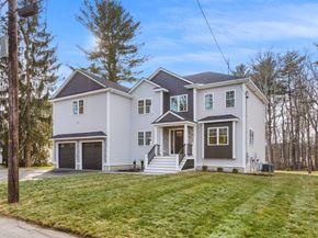 23 County Rd, Burlington MA 01803