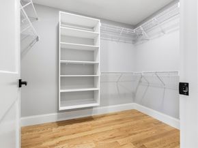 23 County Rd, Burlington MA 01803