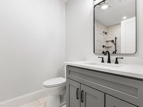 23 County Rd, Burlington MA 01803