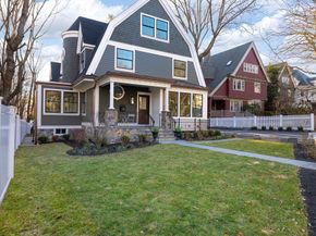 85 Naples Rd 1, Brookline MA 02446