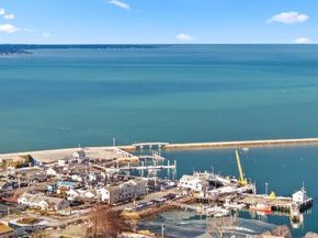 7 Russell Street 303, Plymouth MA 02360