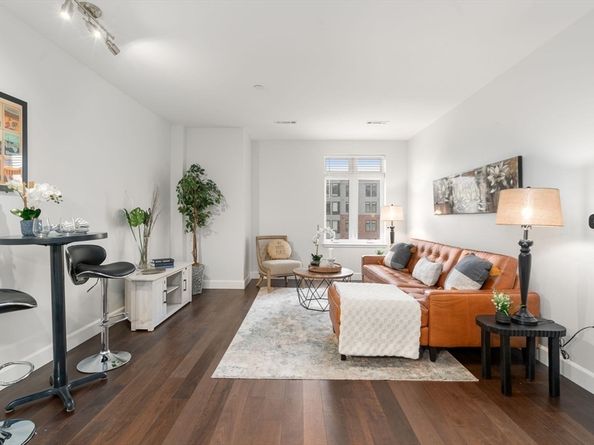 1501 Commonwealth Ave 304, Boston MA 02135