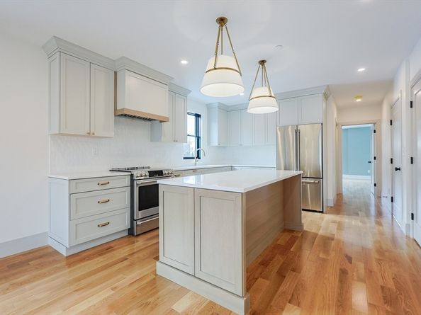 68 Rowe St 3, Boston MA 02131