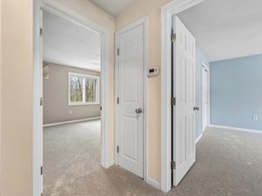 99 Cortland Circle 99, Leominster MA 01453