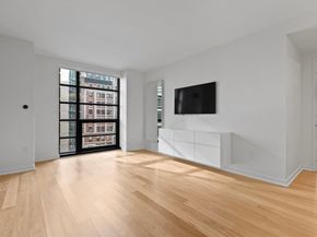 580 Washington Street 5C, Boston MA 02111