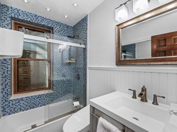 8 Battery Street 8, Boston MA 02109