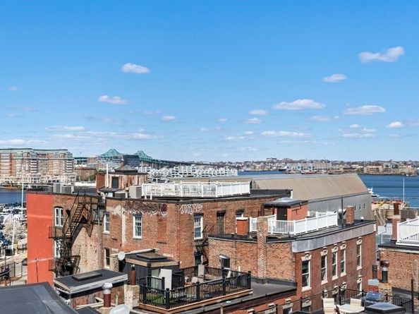 8 Battery Street 8, Boston MA 02109